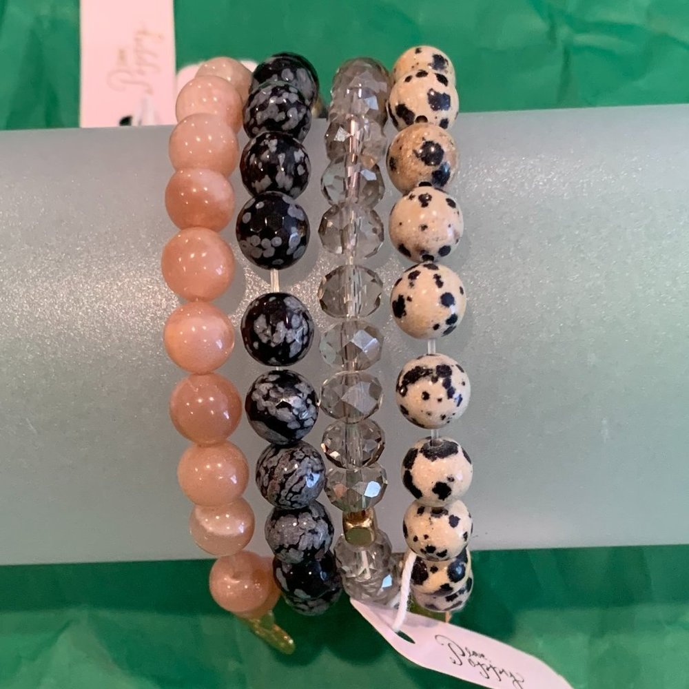 Love, Poppy set of 4 simulated bead bracelets NWT